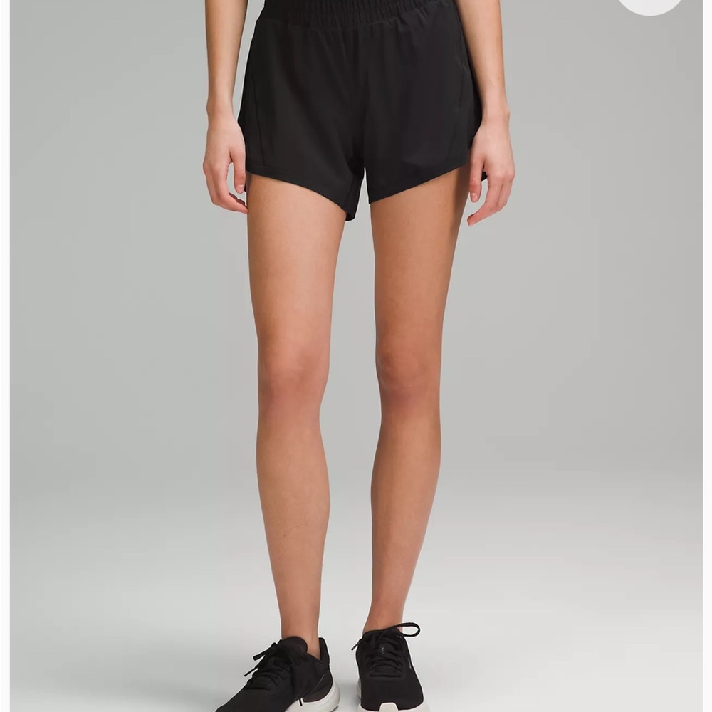 Lululemon track that midrise shorts.